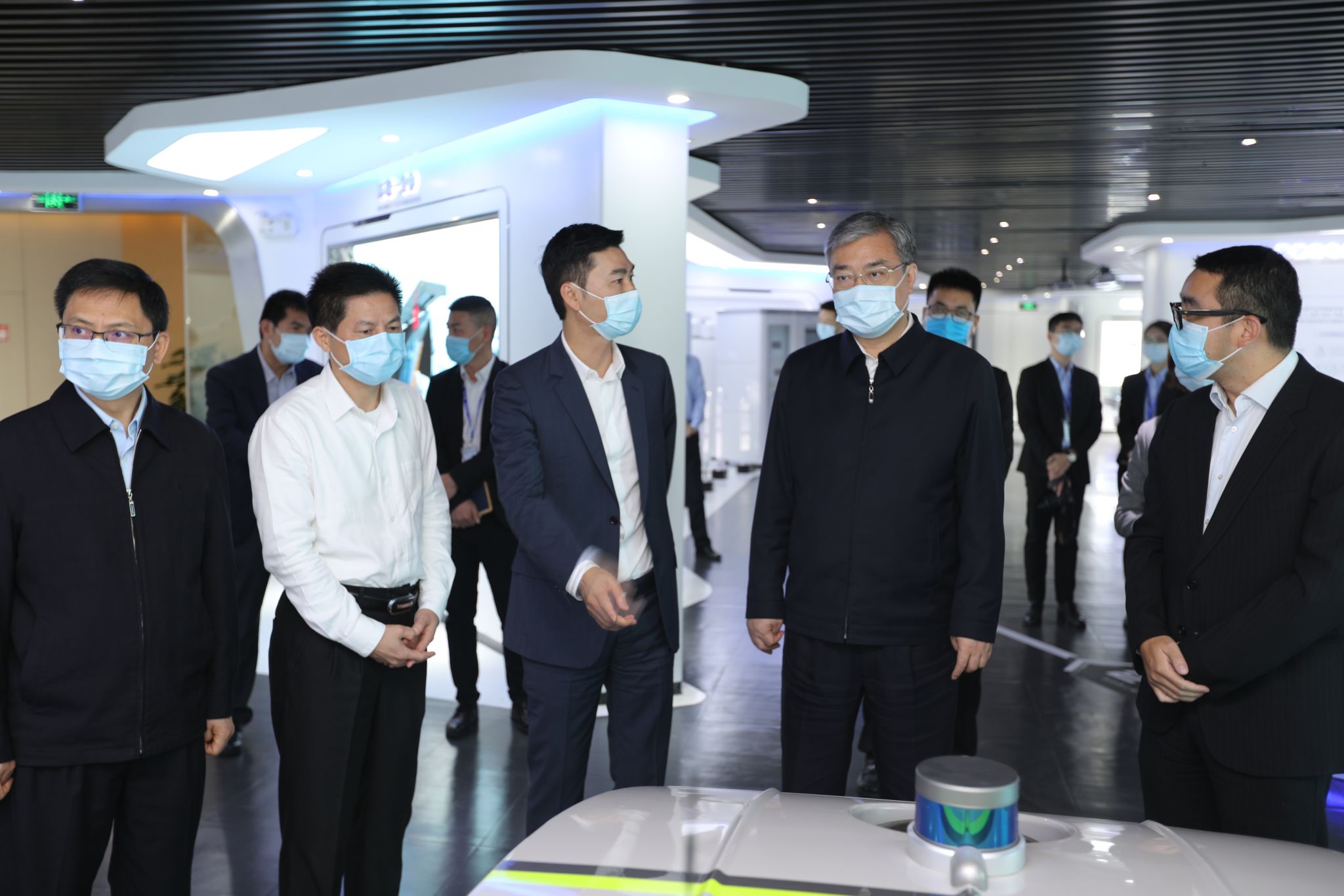 佛山市委書記魯毅調(diào)研盈峰環(huán)境，鼓勵企業(yè)再接再厲創(chuàng)新高