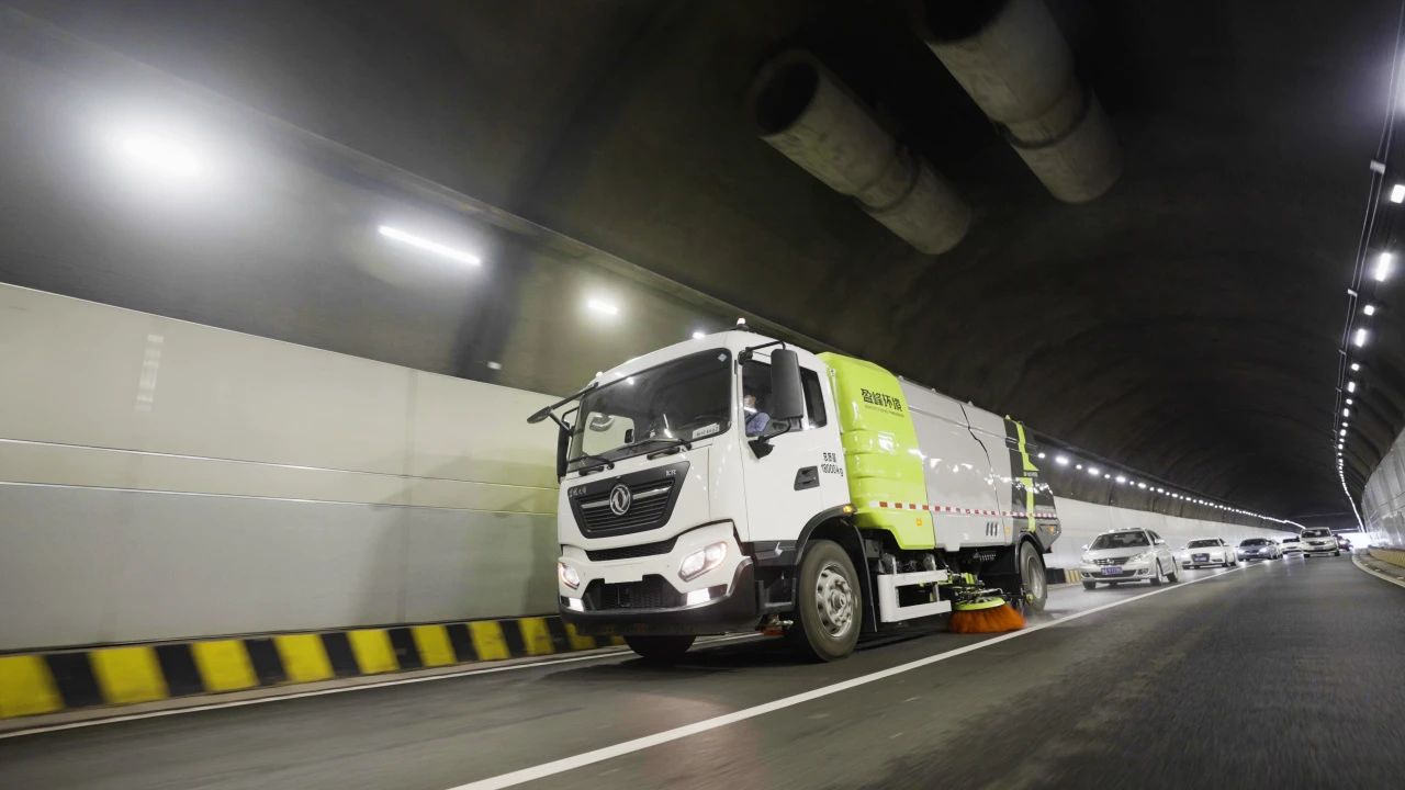 獲贊！盈峰環(huán)境新能源裝備硬核守護(hù)2024珠海航展